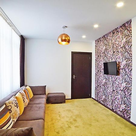 Mardi Plaza Hotel Батуми Екстериор снимка
