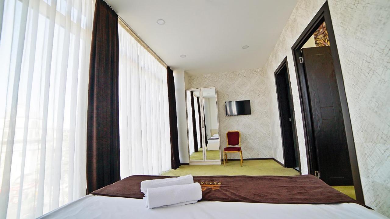 Mardi Plaza Hotel Батуми Екстериор снимка