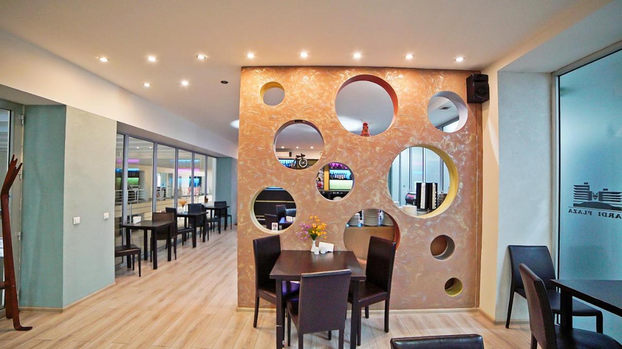 Mardi Plaza Hotel Батуми Екстериор снимка